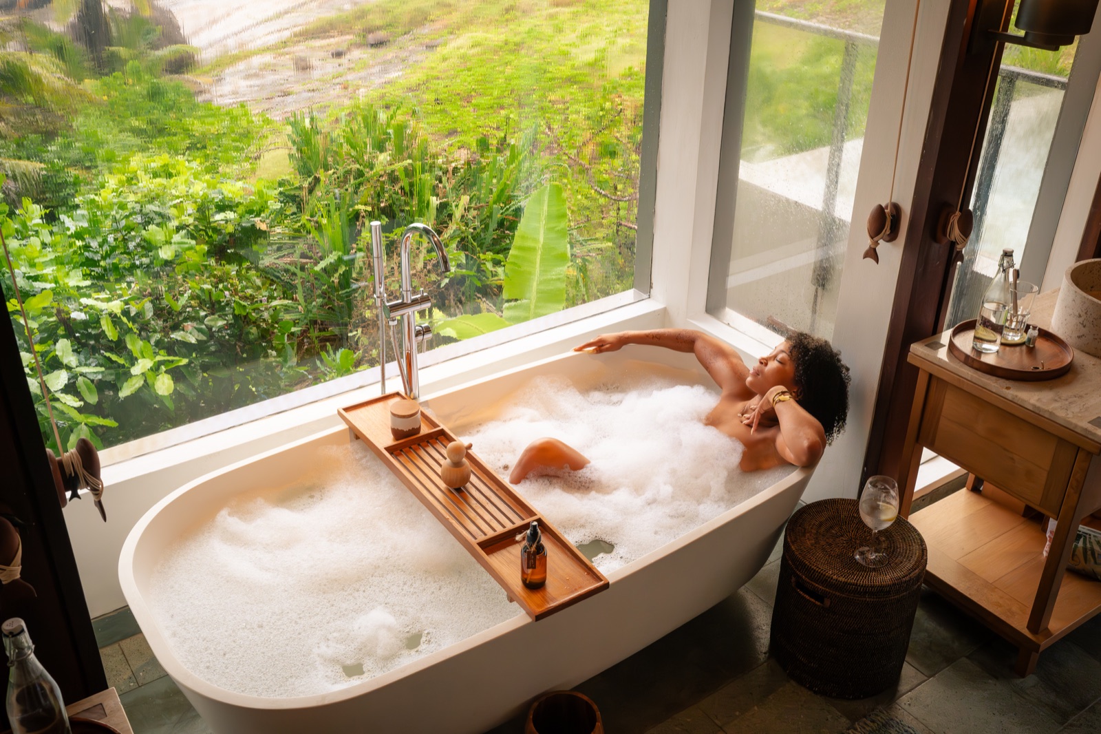 MissCrazySexiCool enjoying a restorative bath